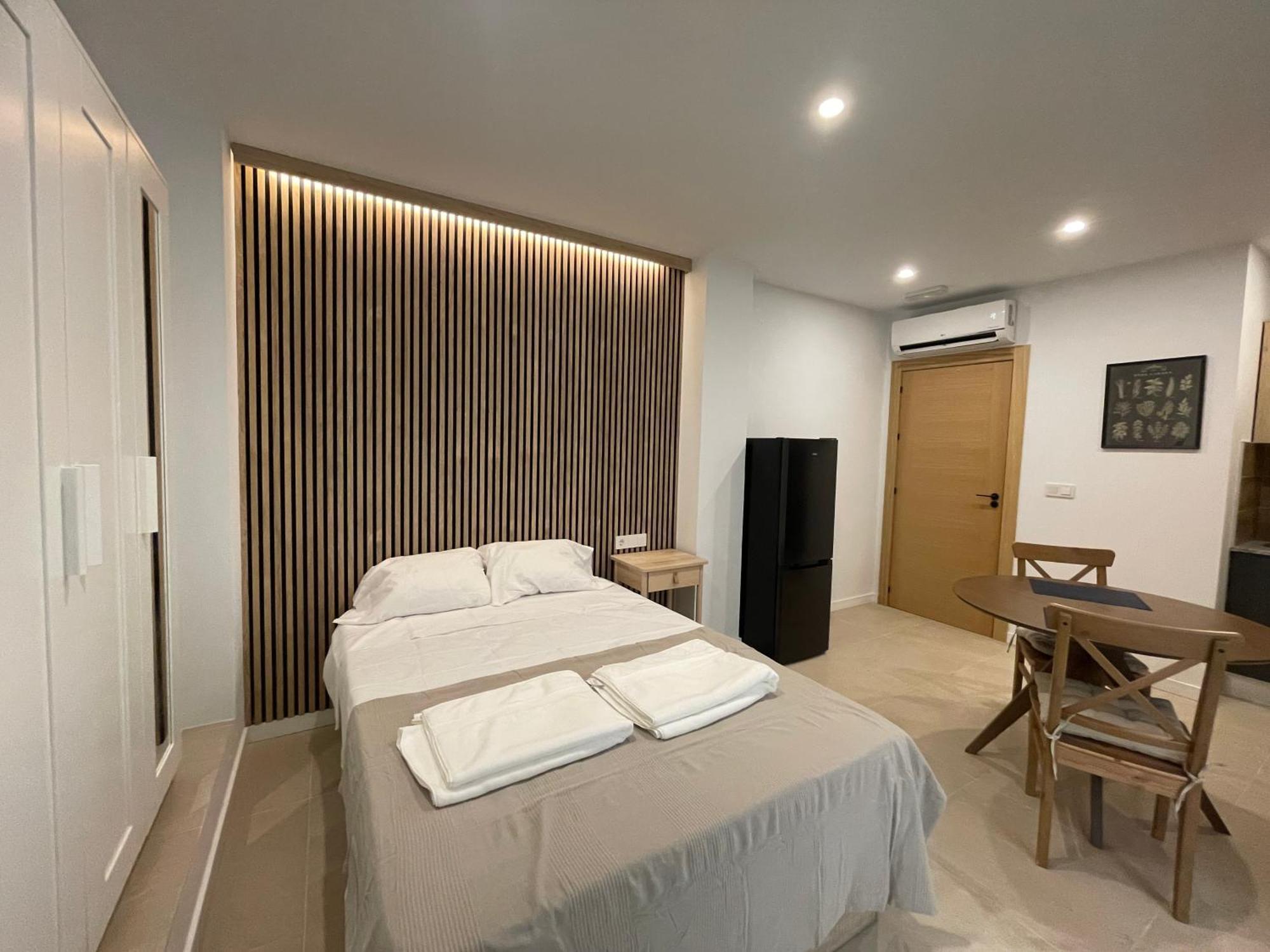 Apartamentos Postiguet อาลิกันเต ภายนอก รูปภาพ