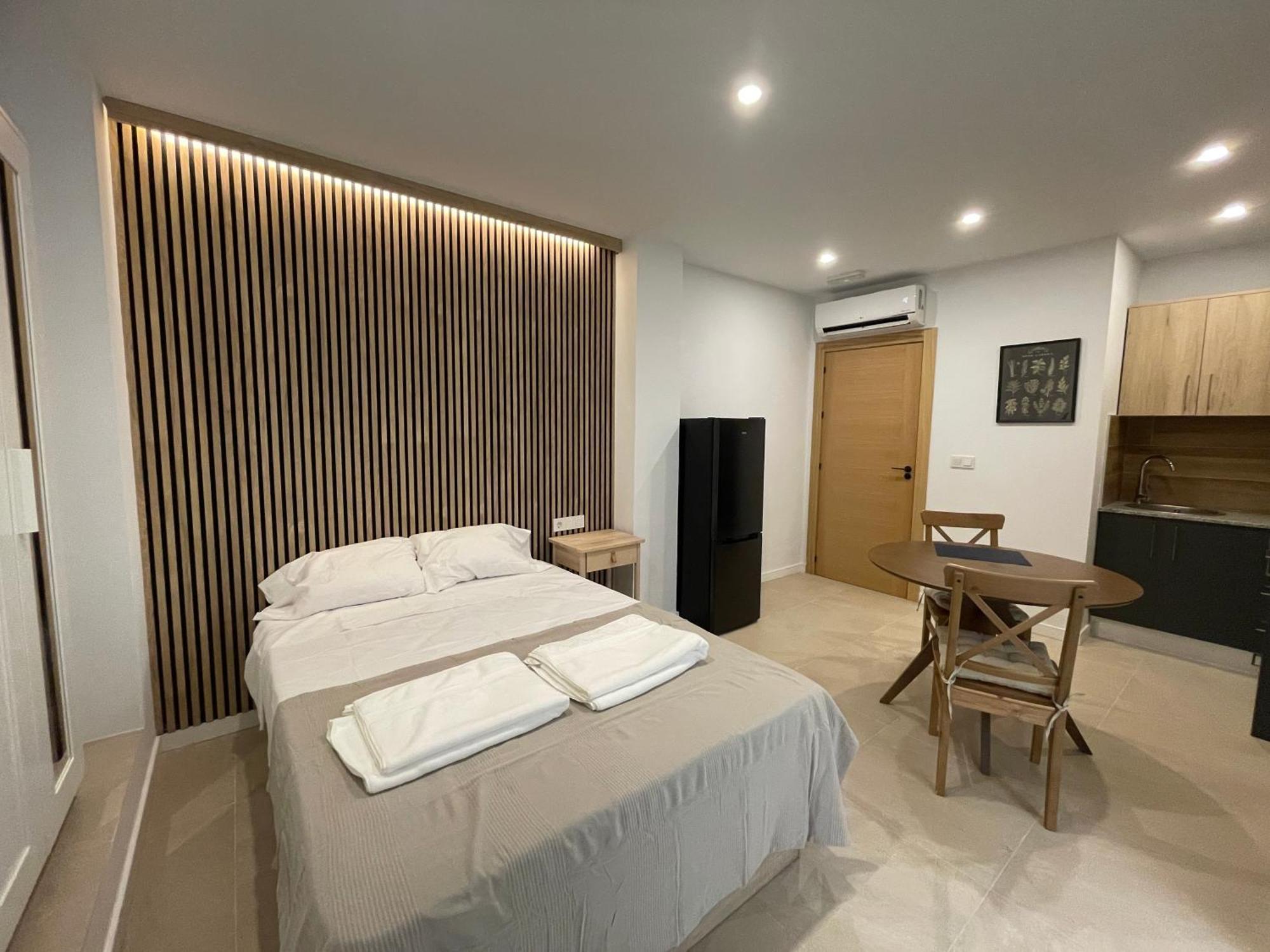 Apartamentos Postiguet อาลิกันเต ภายนอก รูปภาพ