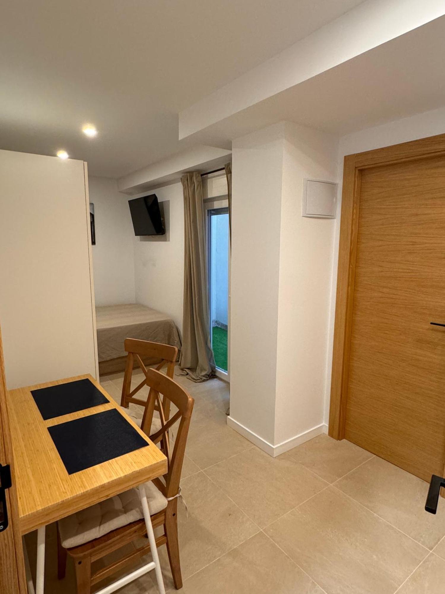 Apartamentos Postiguet อาลิกันเต ภายนอก รูปภาพ