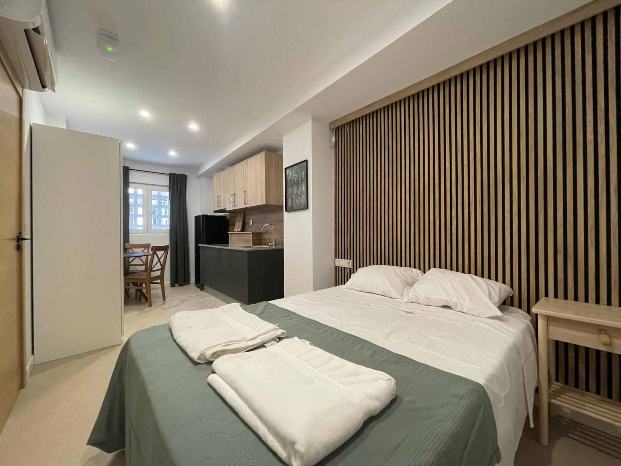 Apartamentos Postiguet อาลิกันเต ภายนอก รูปภาพ